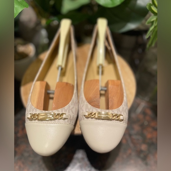 Michael Kors Shoes - Michael Kors vanilla ballet flats MK mini logo w/ gold plate Slip on rubber sole
